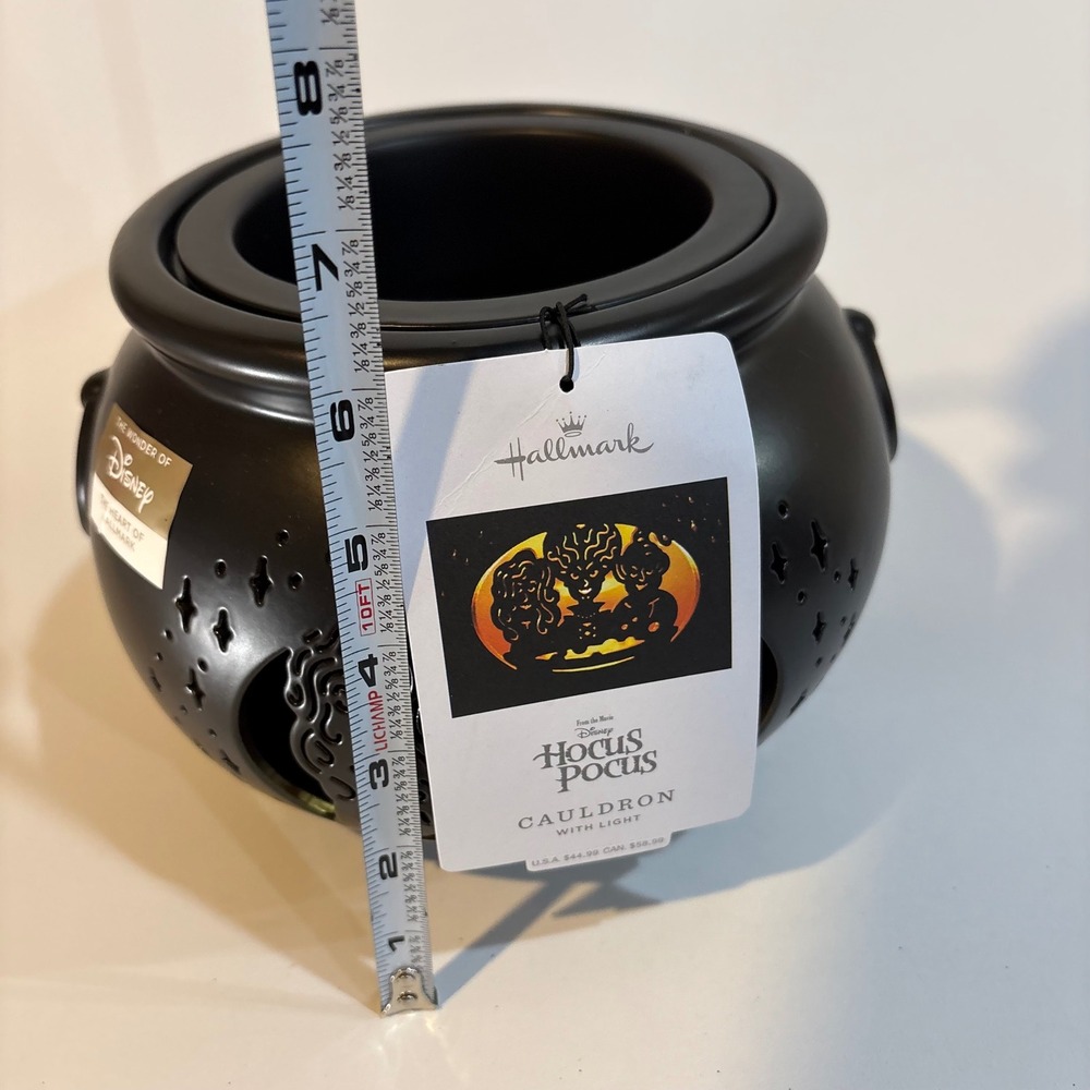 Hallmark Disney Hocus Pocus Sanderson Sisters Cauldron with Light Halloween - Picture 9 of 10